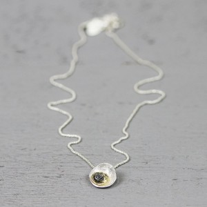 JÉH JEWELS HANGER MET COLLIER PLAATJES GESTAPELD ZILVER/OXI/VERGULD 42CM - 79111 - 19902